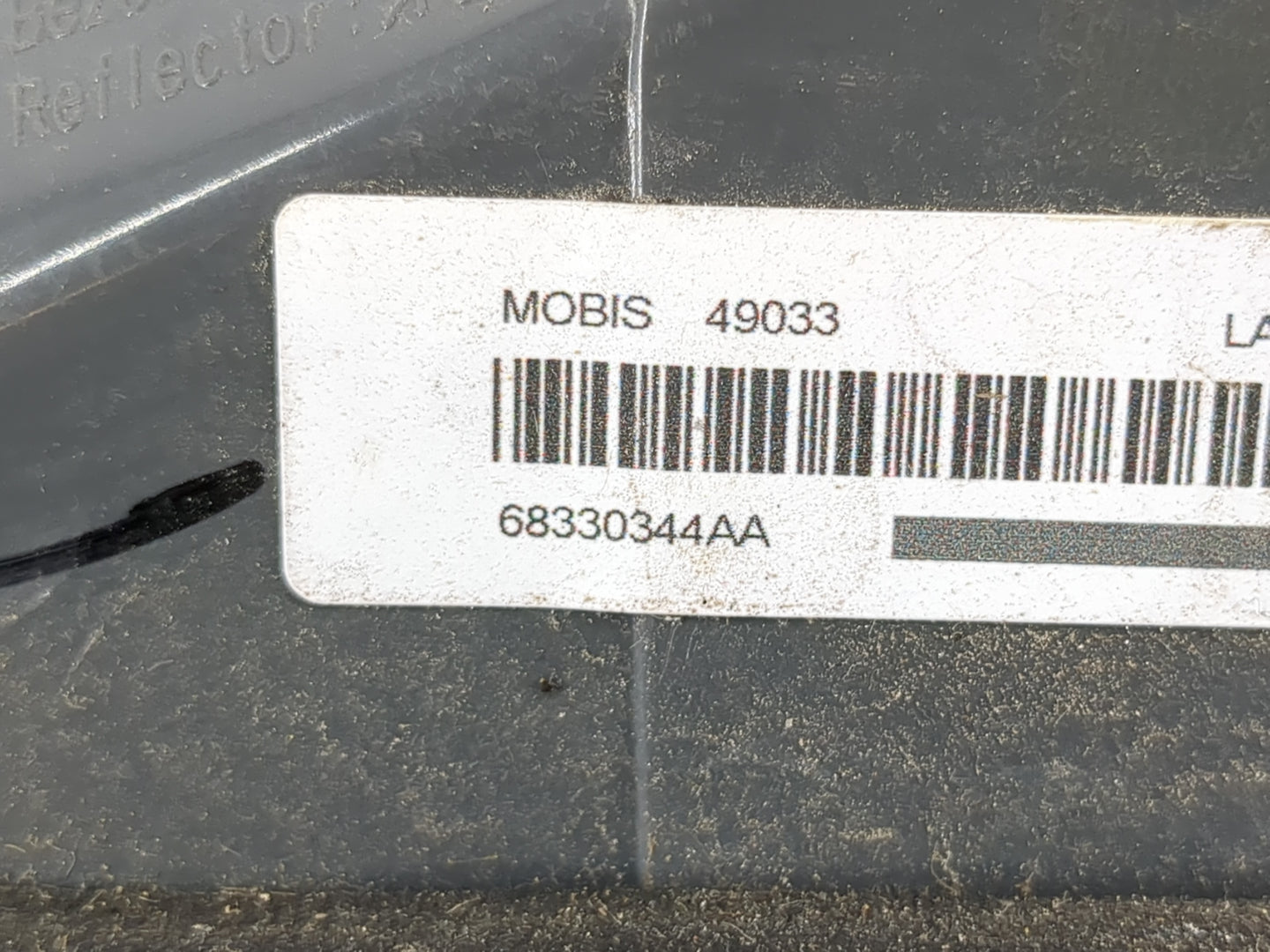 2014-2018 Jeep Cherokee Driver Left Side Deck Lid Mounted Tail Light 993306 - Oemusedautoparts1.com