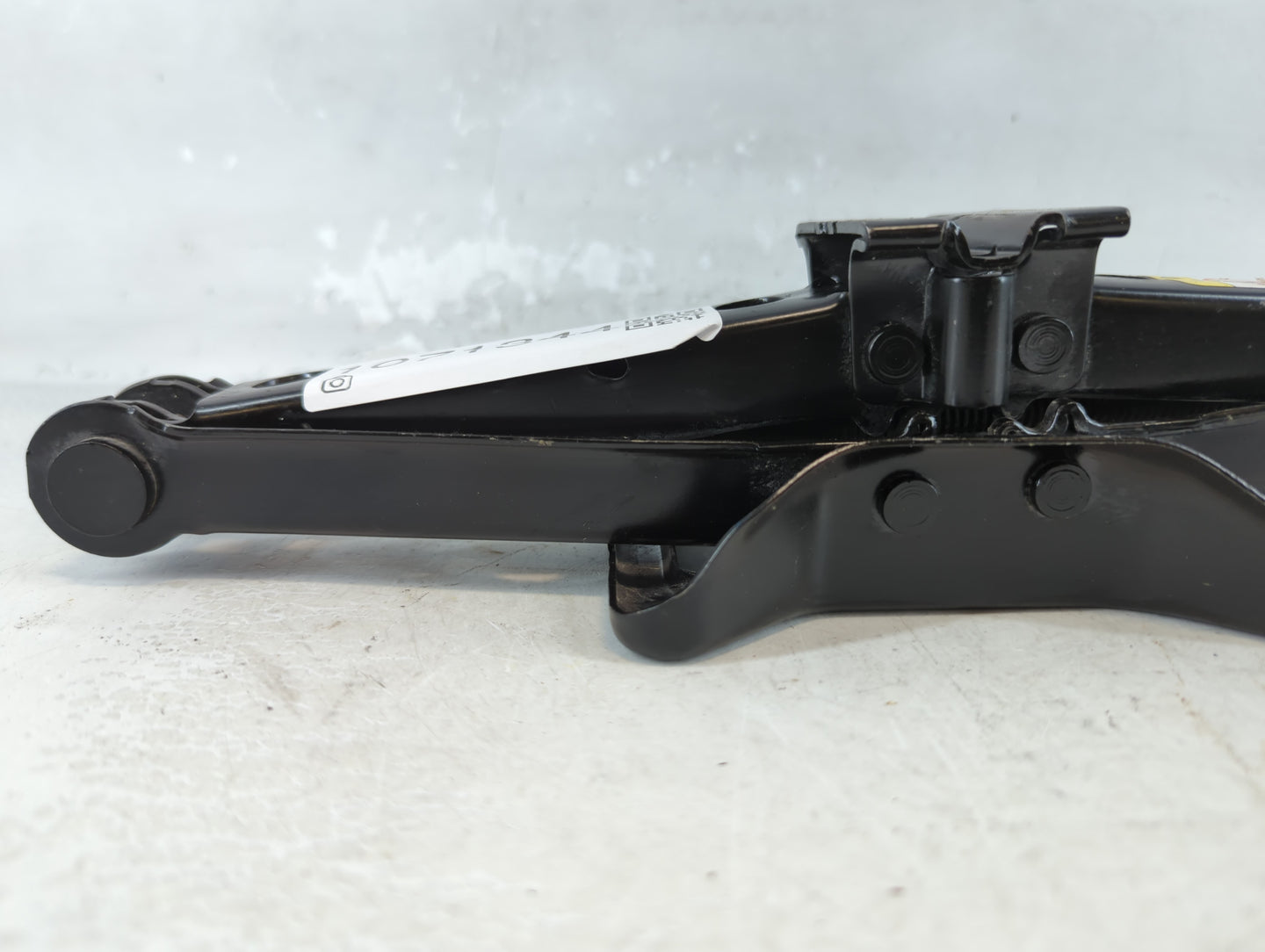2016 Jeep Compass Spare Scissor Car Jack - Oemusedautoparts1.com