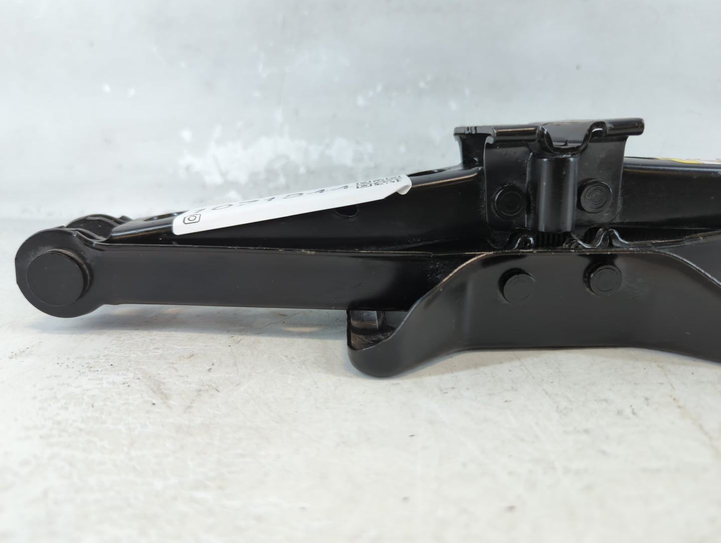 2016 Jeep Compass Spare Scissor Car Jack - Oemusedautoparts1.com