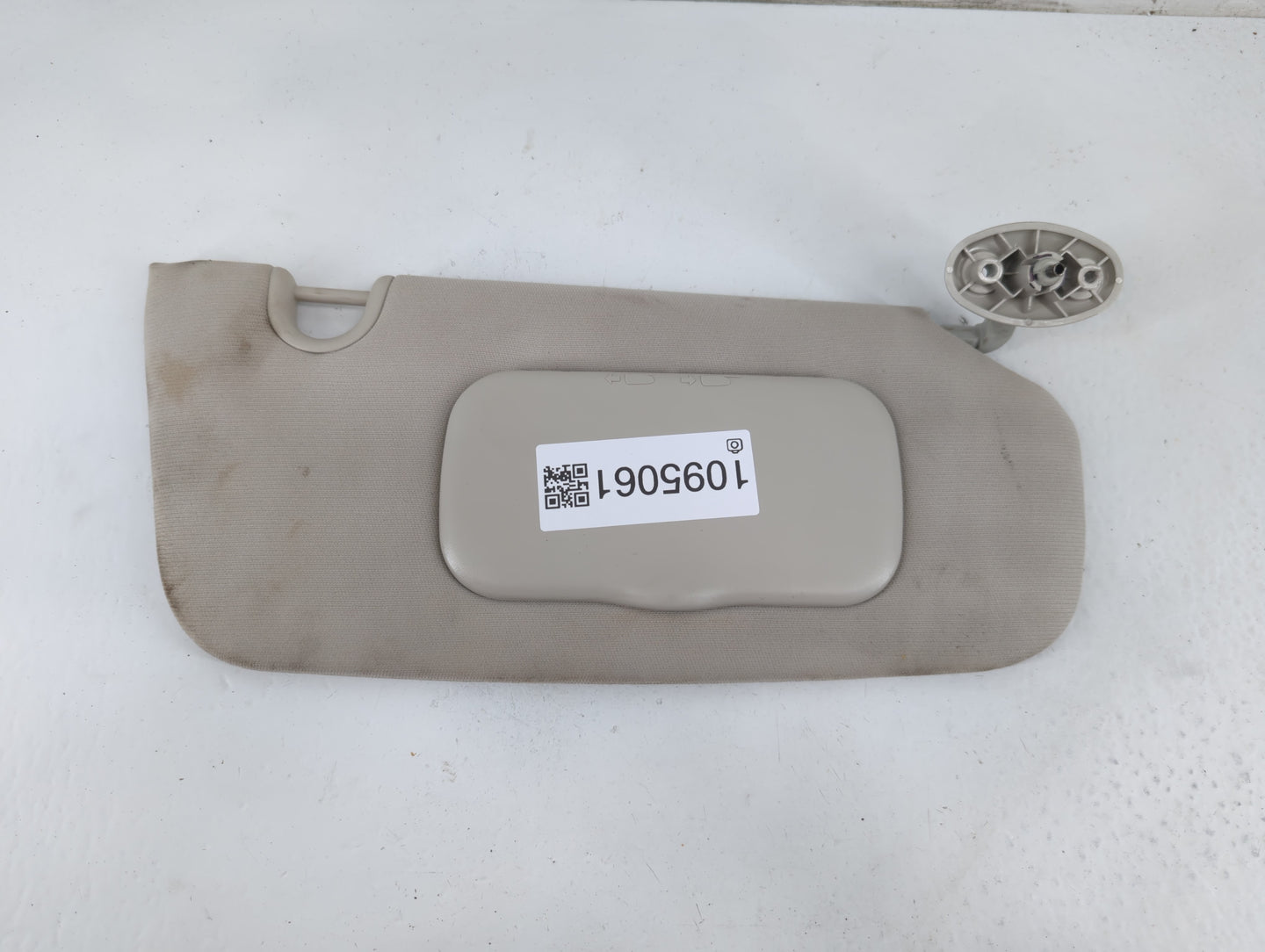 2010-2017 Jeep Compass Sun Visor Shade Replacement Passenger Right Mirror Fits Fits 2010 2011 2012 2013 2014 2015 2016 2017 