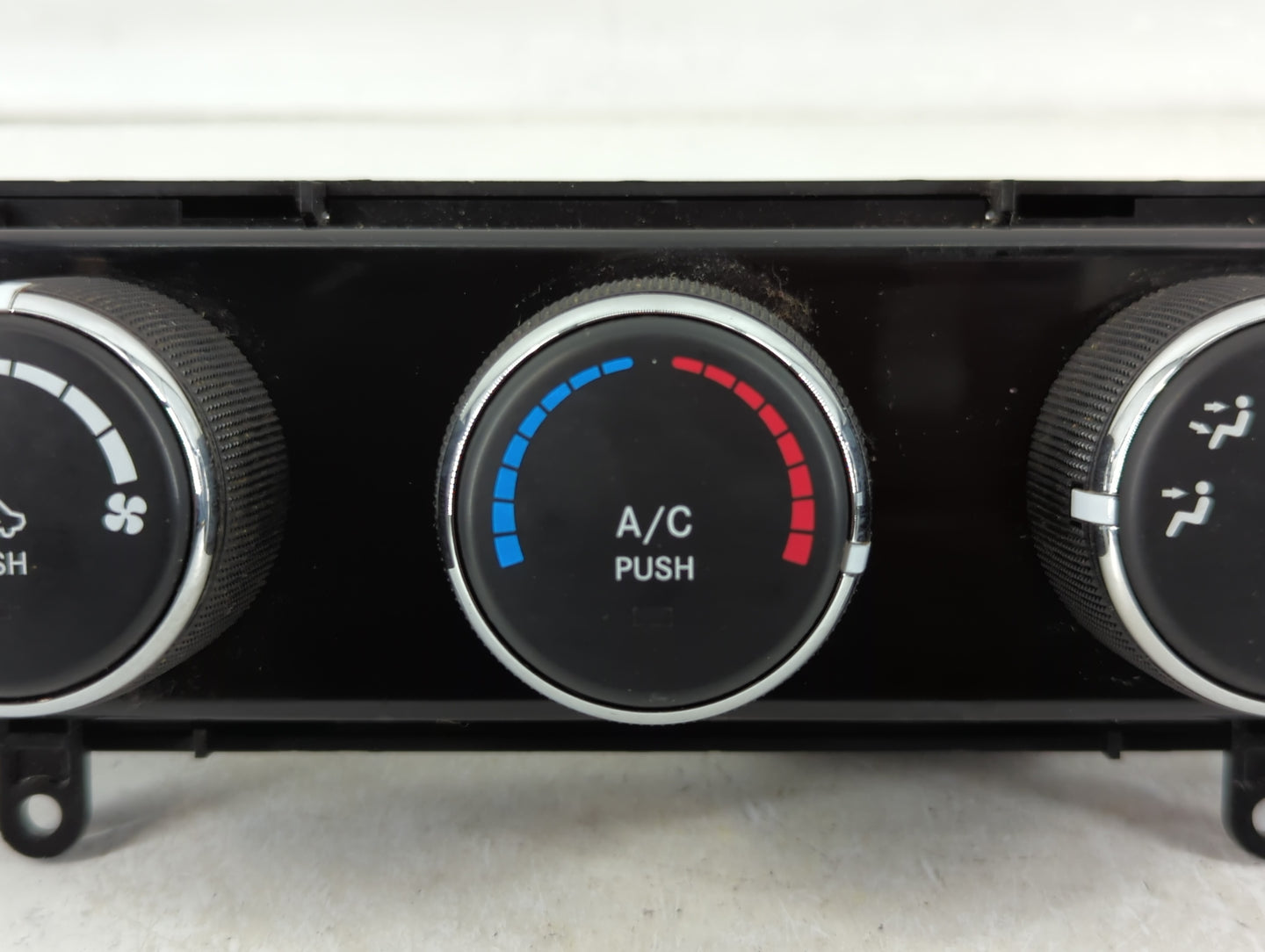 2016 Jeep Compass Climate Control Module Temperature AC/Heater Replacement P/N:P55111278AF Fits Fits 2011 2012 2013 2014 201