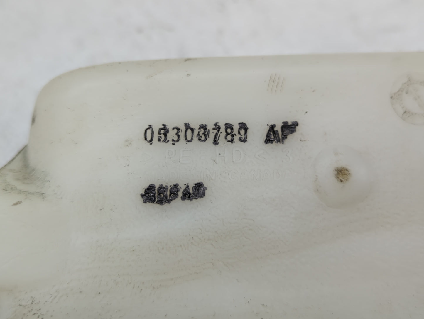 Jeep Compass Windshield Washer Fluid Reservoir Bottle Oem - Oemusedautoparts1.com