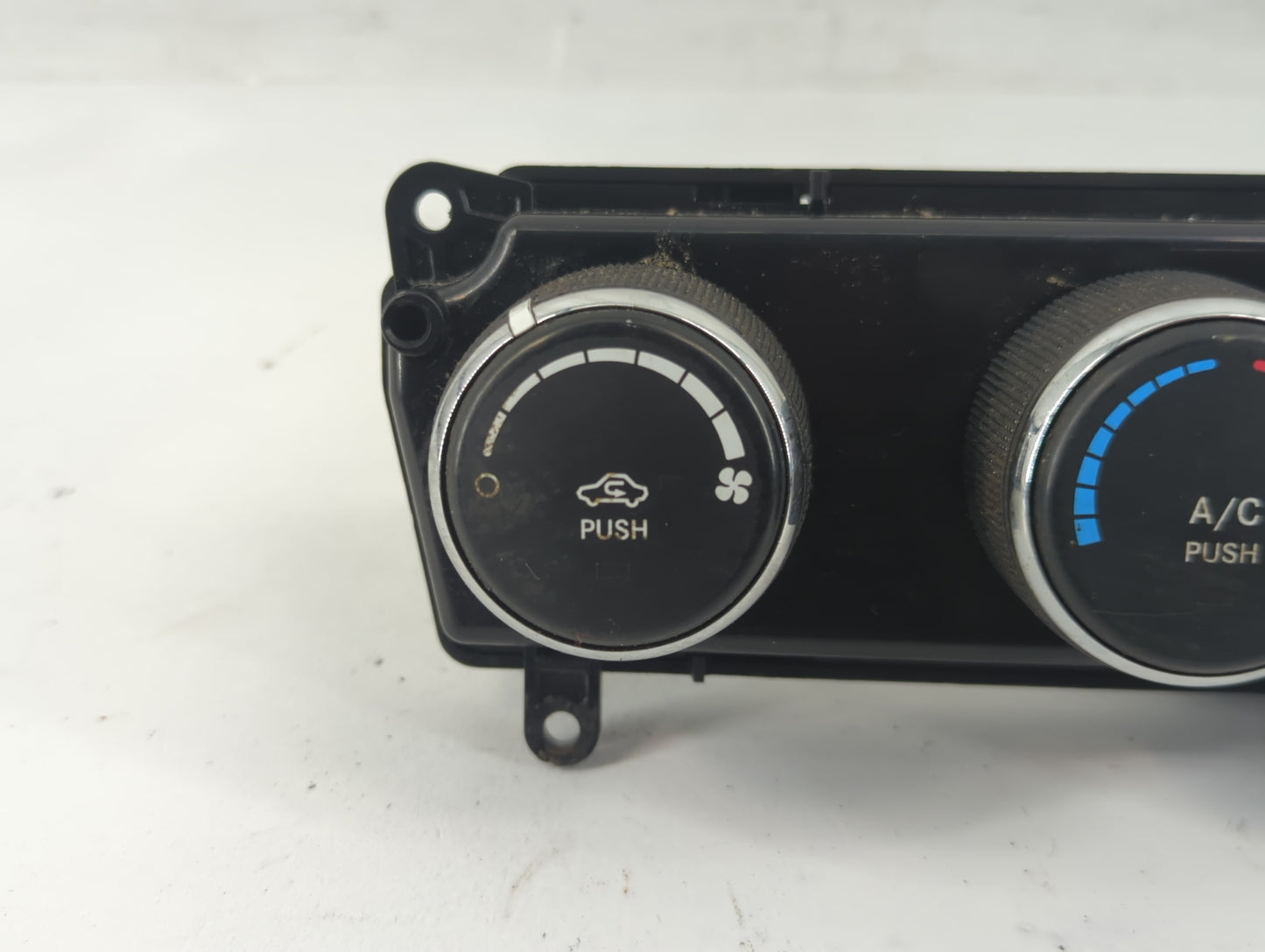 2016 Jeep Compass Climate Control Module Temperature AC/Heater Replacement P/N:P55111278AF Fits Fits 2011 2012 2013 2014 201