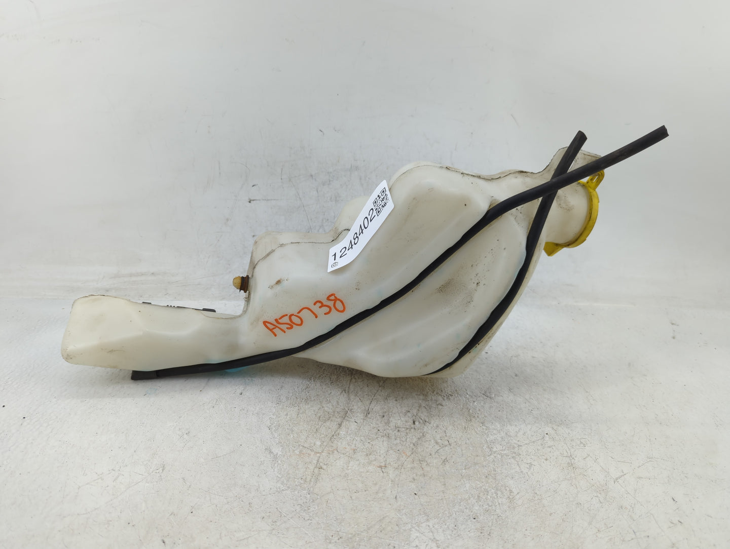 Jeep Compass Windshield Washer Fluid Reservoir Bottle Oem - Oemusedautoparts1.com