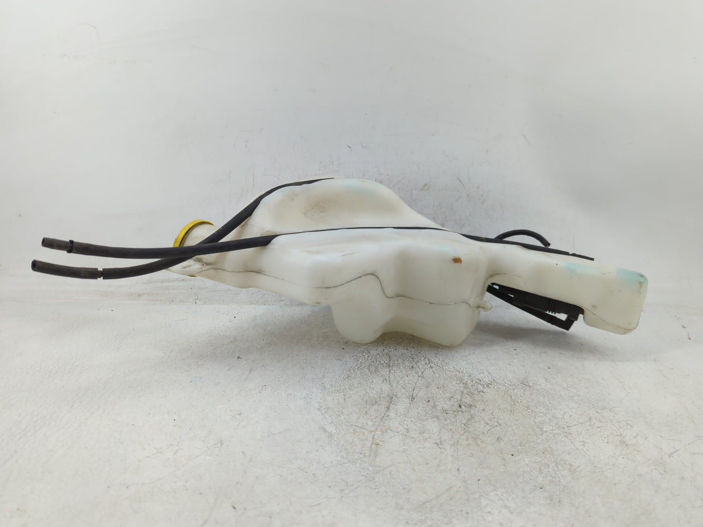 Jeep Compass Windshield Washer Fluid Reservoir Bottle Oem - Oemusedautoparts1.com