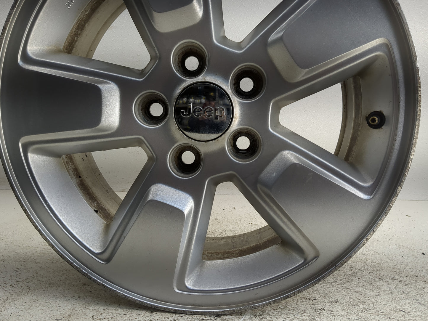 2013-2017 Jeep Compass Oem Wheel Rim 1276338 - Oemusedautoparts1.com