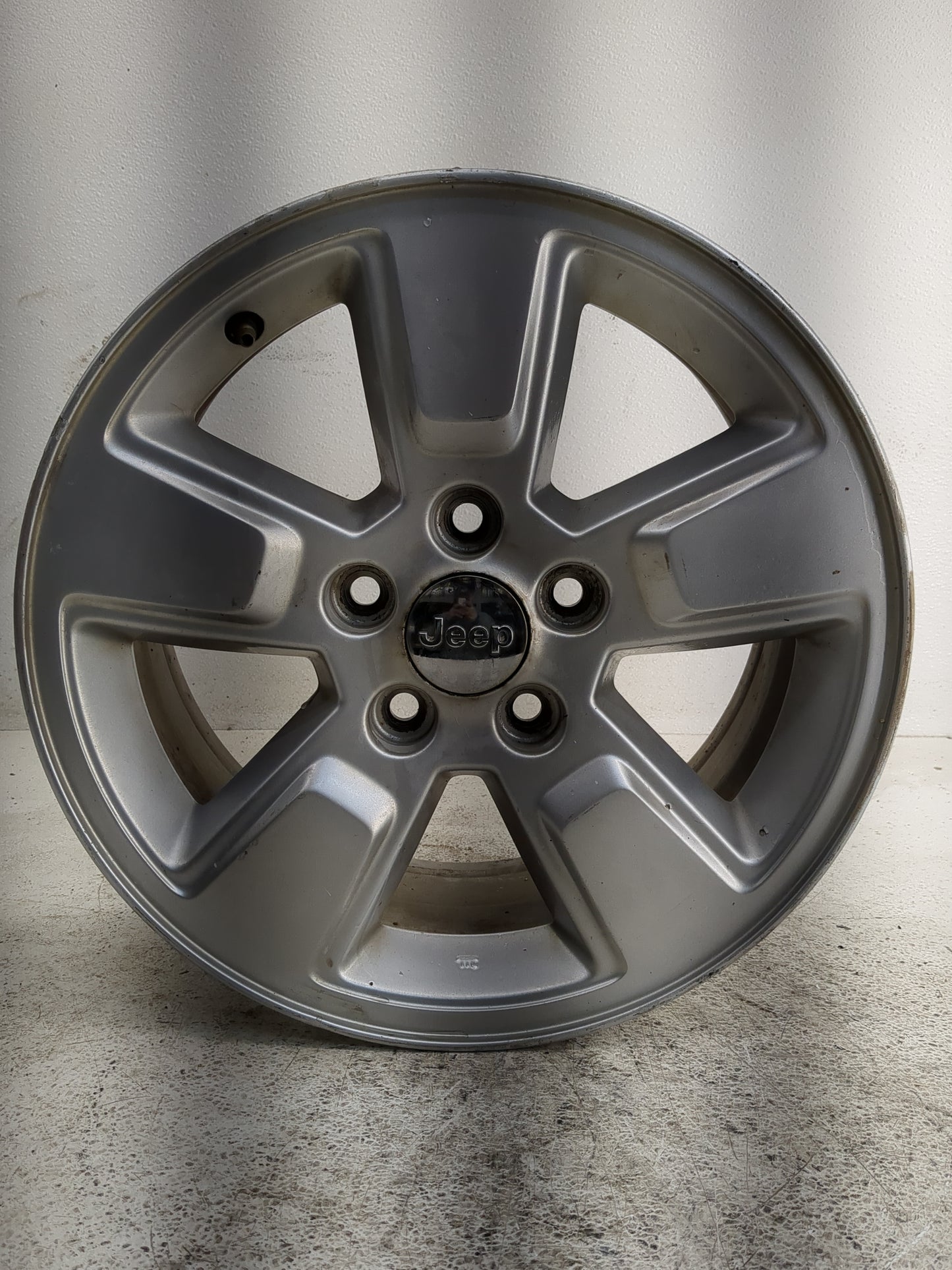2013-2017 Jeep Compass Oem Wheel Rim 1276339 - Oemusedautoparts1.com