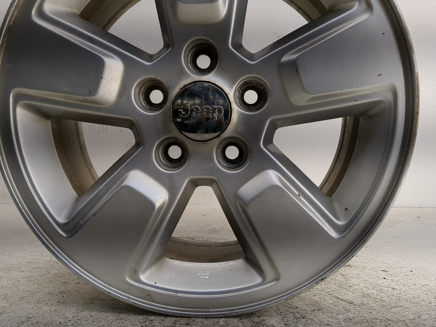 2013-2017 Jeep Compass Oem Wheel Rim 1276339 - Oemusedautoparts1.com