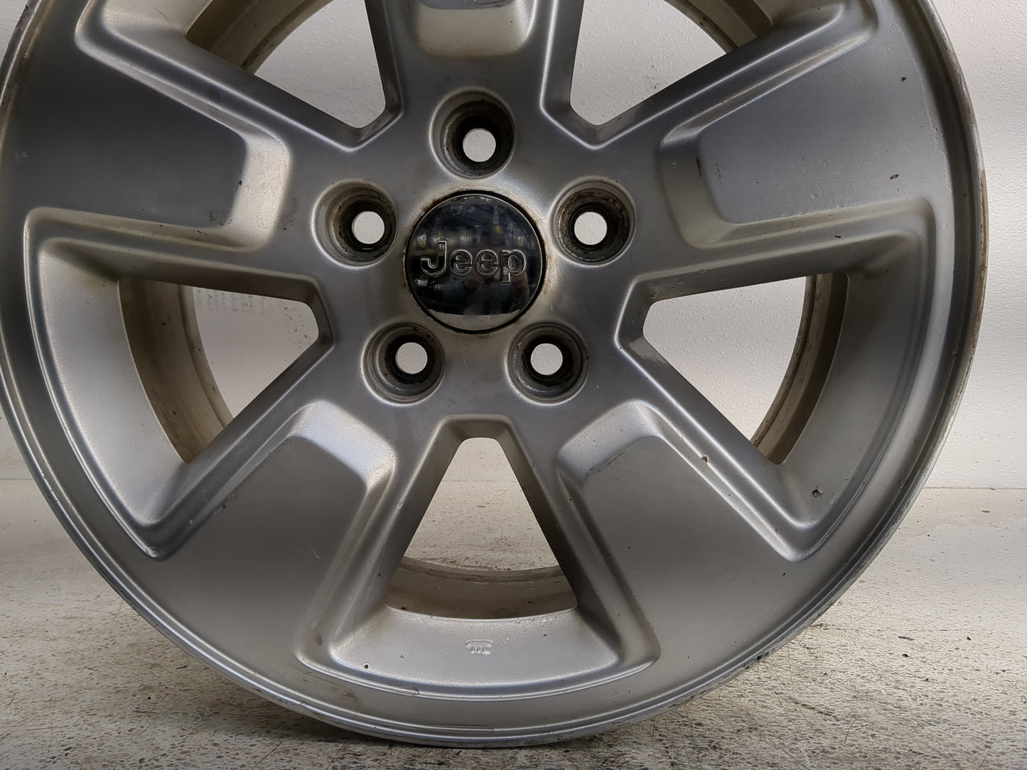 2013-2017 Jeep Compass Oem Wheel Rim 1276339 - Oemusedautoparts1.com