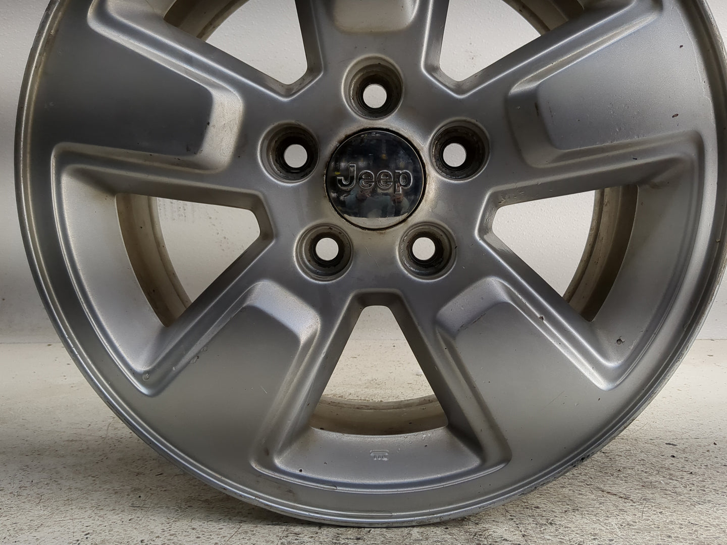 2013-2017 Jeep Compass Oem Wheel Rim 1276339 - Oemusedautoparts1.com