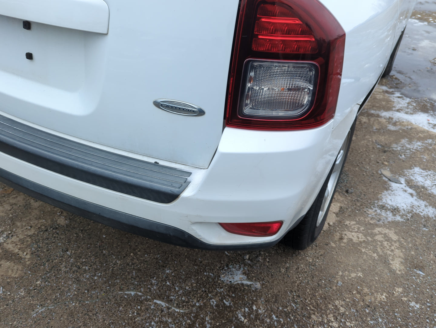 2016 Jeep Compass Rear Bumper Assembly Oem 1281007 - Oemusedautoparts1.com