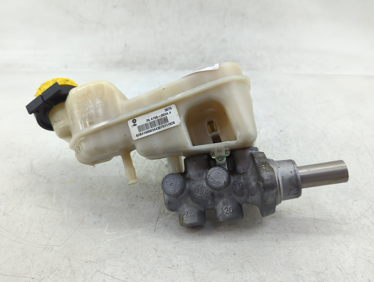 Jeep Compass Brake Master Cylinder 1383161 - Oemusedautoparts1.com