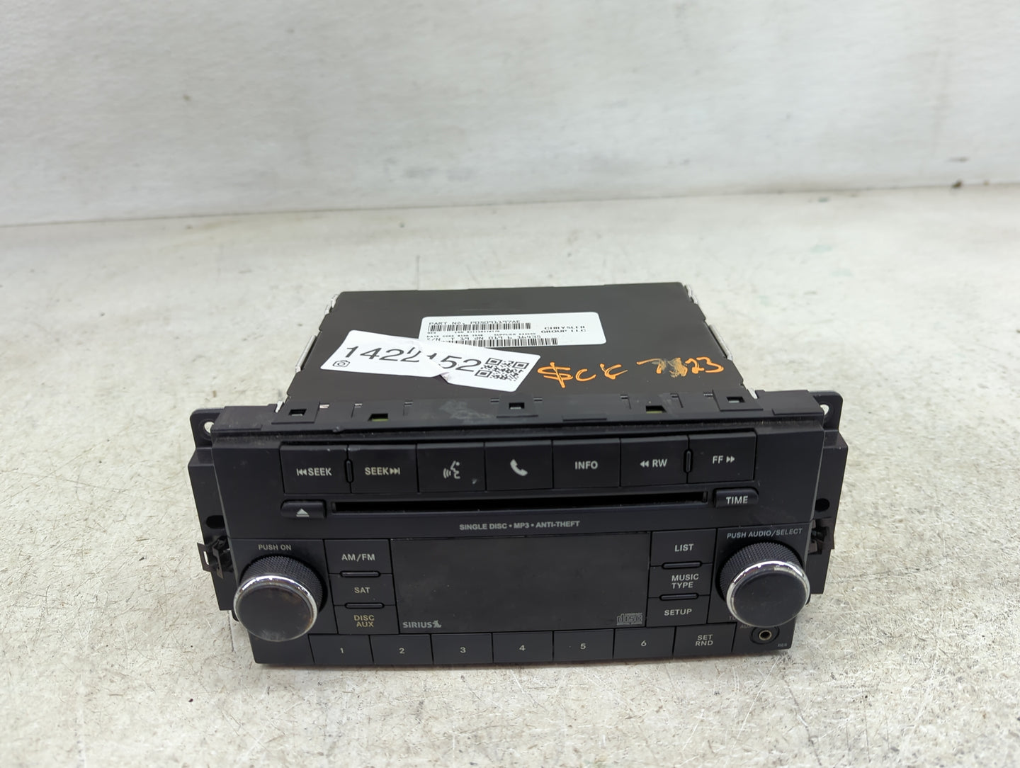 2012-2017 Jeep Compass Radio AM FM Cd Player Receiver Replacement P/N:P05091197AE Fits Fits 2012 2013 2014 2015 2016 2017 OE
