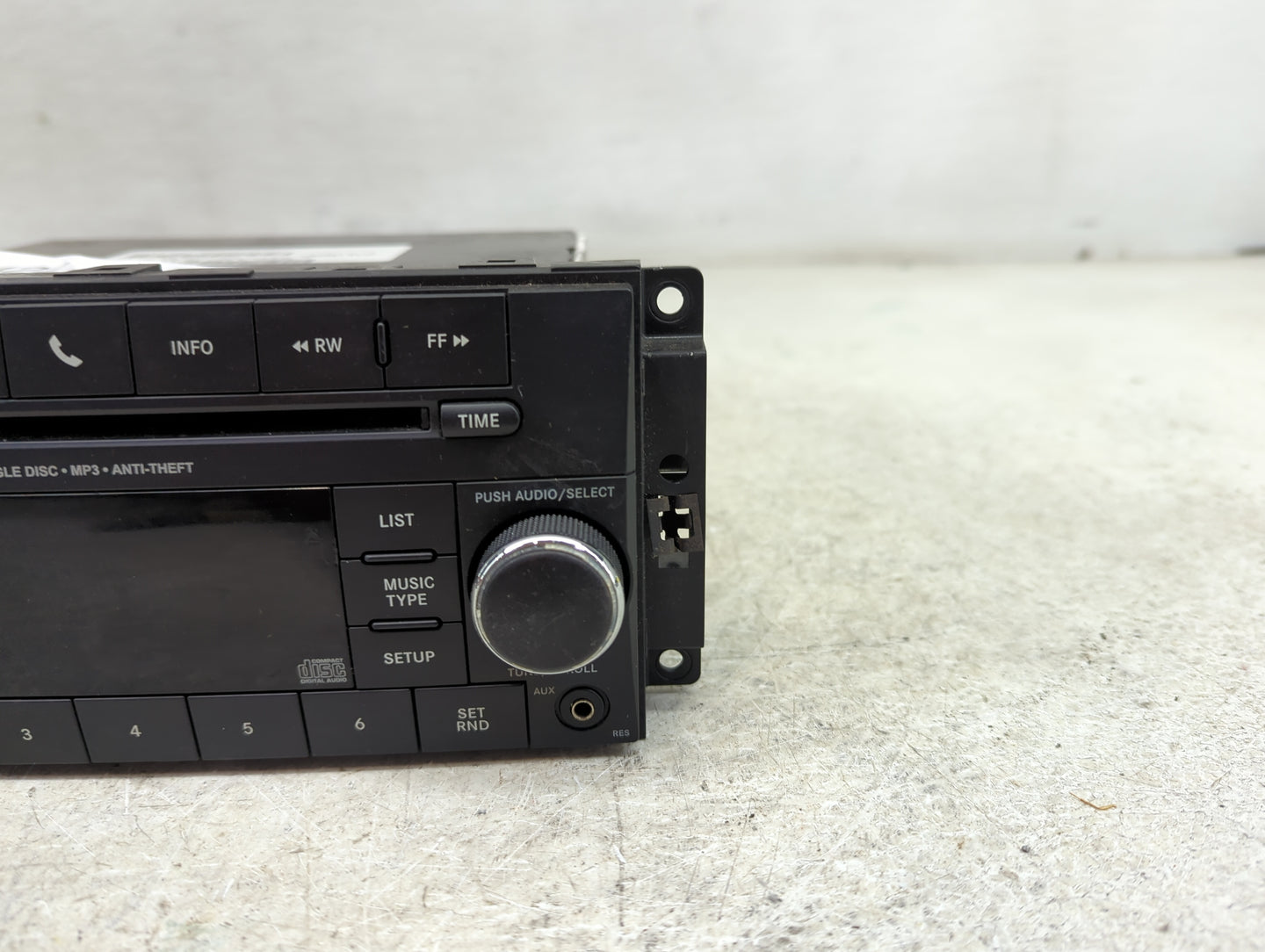 2012-2017 Jeep Compass Radio AM FM Cd Player Receiver Replacement P/N:P05091197AE Fits Fits 2012 2013 2014 2015 2016 2017 OE