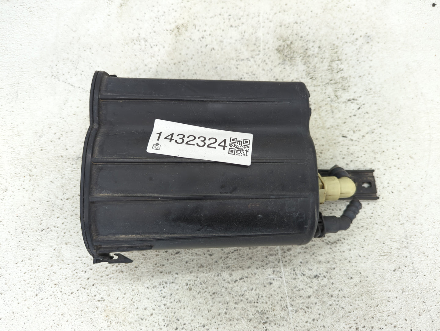 2016 Jeep Compass Fuel Vapor Charcoal Canister 1432324 - Oemusedautoparts1.com