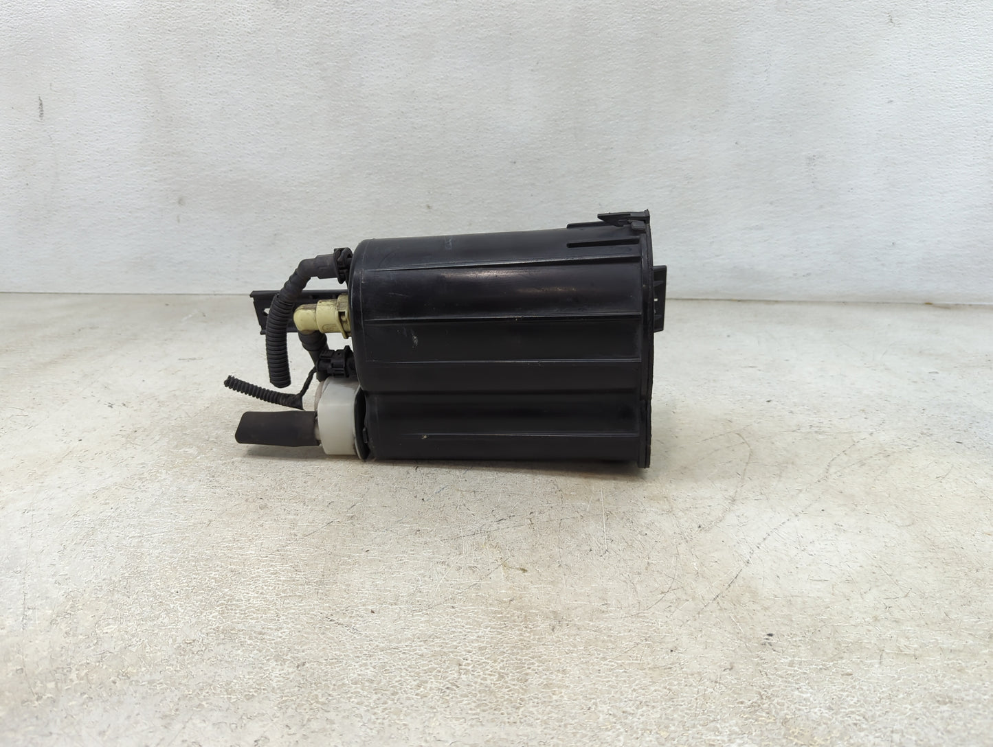 2016 Jeep Compass Fuel Vapor Charcoal Canister 1460146 - Oemusedautoparts1.com