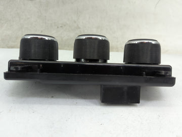 2016 Jeep Compass Climate Control Module Temperature AC/Heater Replacement P/N:61036A Fits Fits 2011 2012 2013 2014 2015 2017 OEM Used Auto Parts