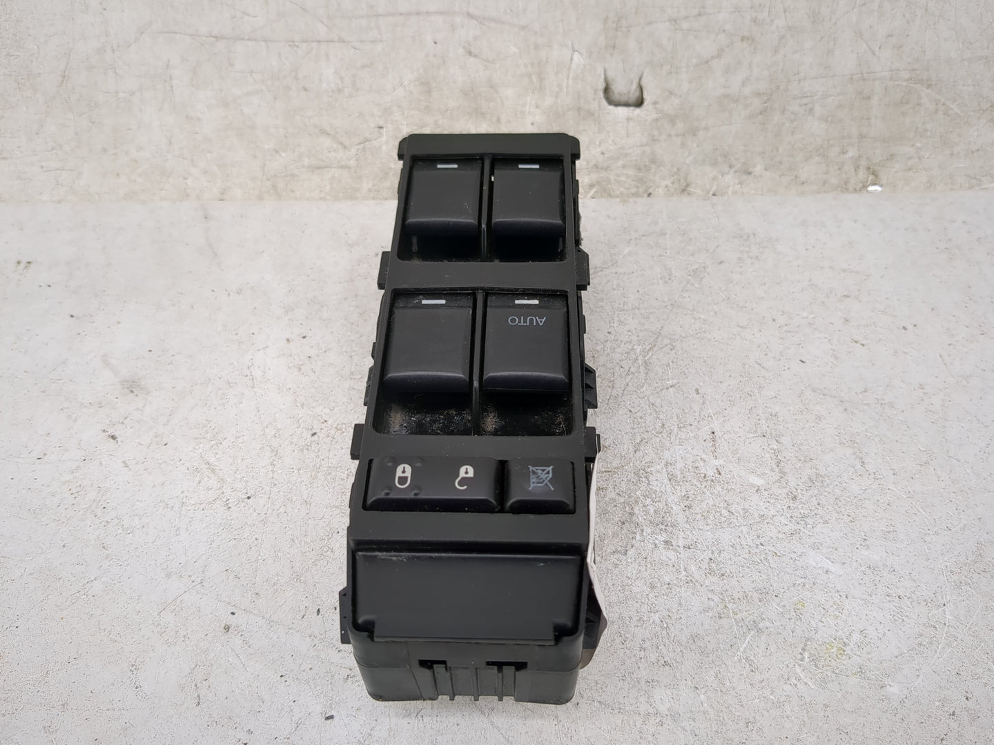 2016 Jeep Compass Master Power Window Switch Replacement Driver Side Left Fits OEM Used Auto Parts - Oemusedautoparts1.com