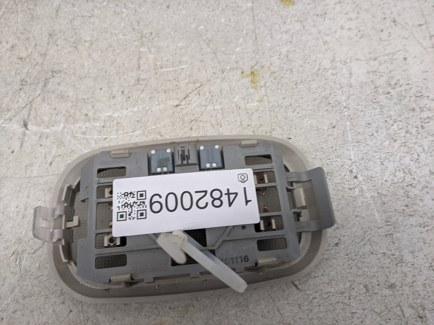 2011-2017 Jeep Compass Overhead Roof Console Tan - Oemusedautoparts1.com