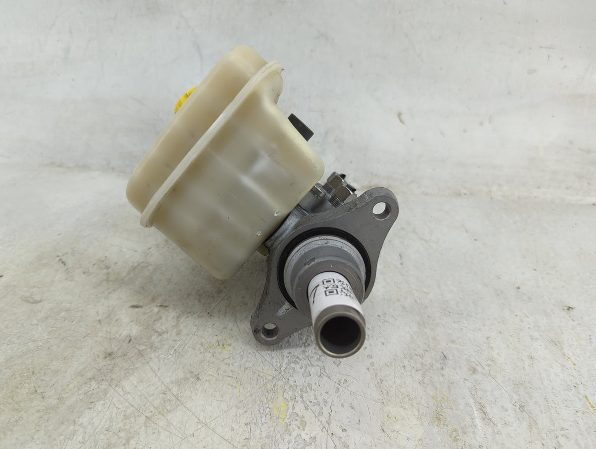 Jeep Compass Brake Master Cylinder 1496587 - Oemusedautoparts1.com