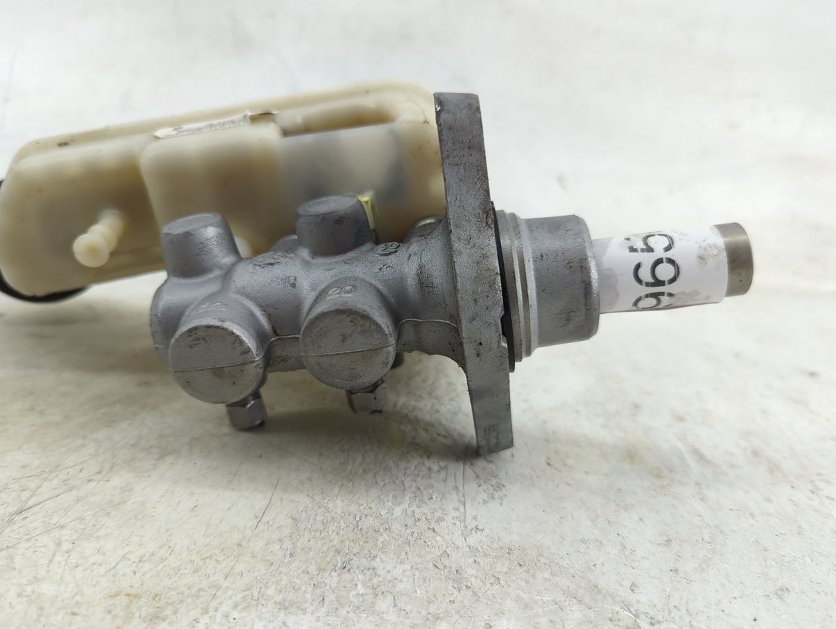 Jeep Compass Brake Master Cylinder 1496587 - Oemusedautoparts1.com