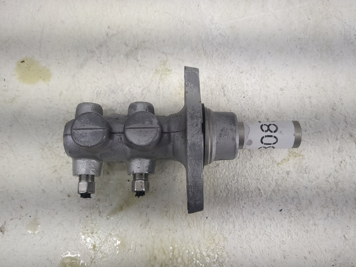 Jeep Compass Brake Master Cylinder 1498087 - Oemusedautoparts1.com