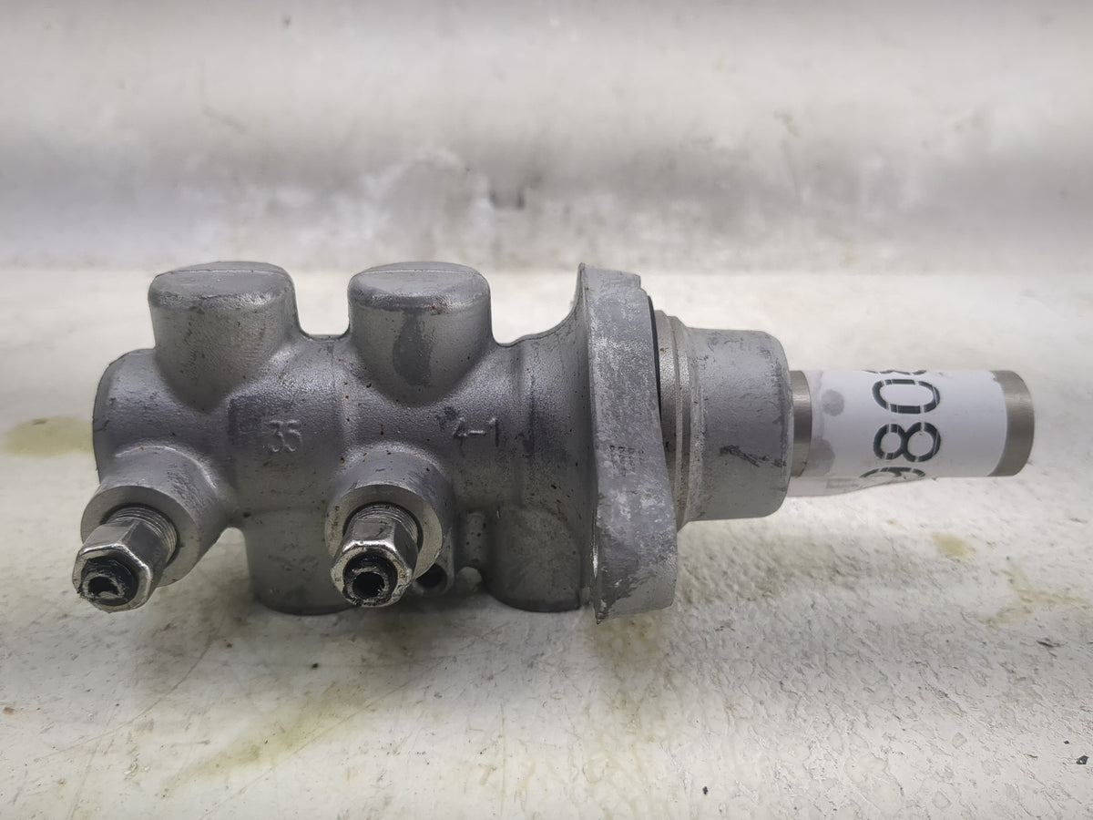 Jeep Compass Brake Master Cylinder 1498087 - Oemusedautoparts1.com