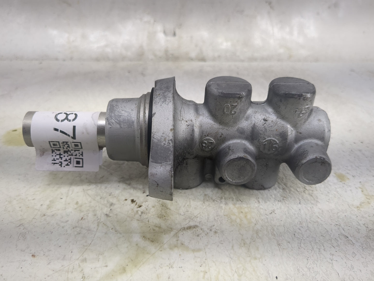 Jeep Compass Brake Master Cylinder 1498087 - Oemusedautoparts1.com