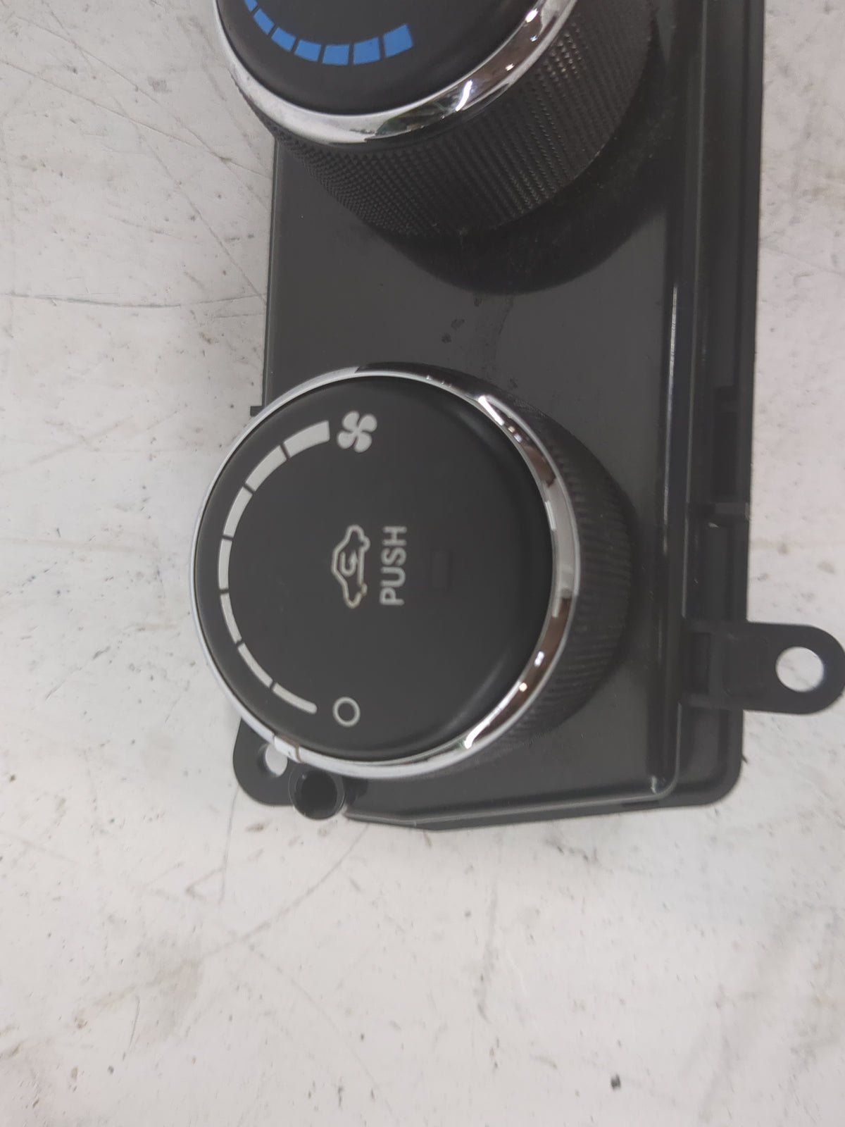 2016 Jeep Compass Climate Control Module Temperature AC/Heater Replacement P/N:P55111278AF Fits Fits 2011 2012 2013 2014 201