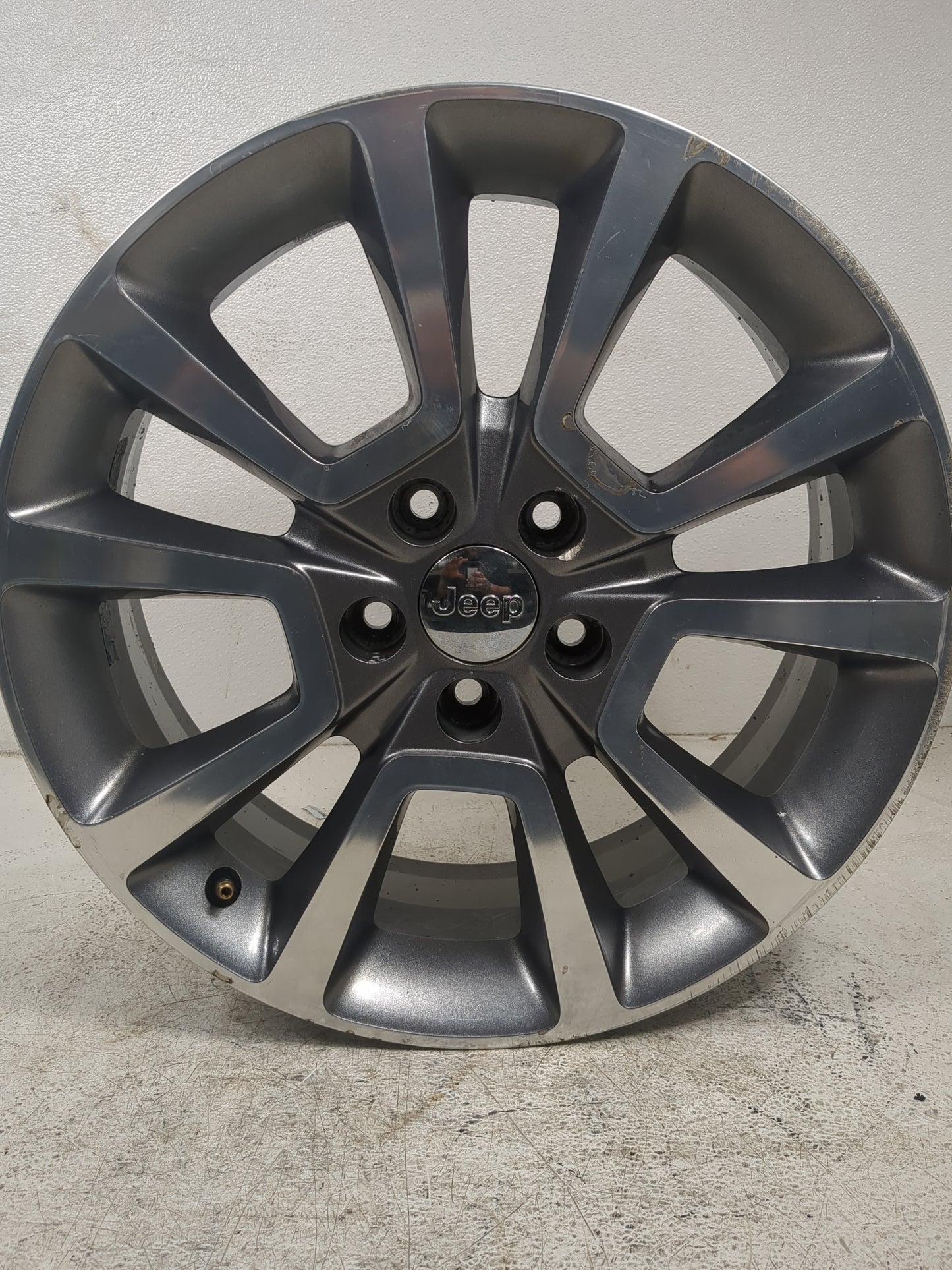 2015-2017 Jeep Compass Oem Wheel Rim - Oemusedautoparts1.com