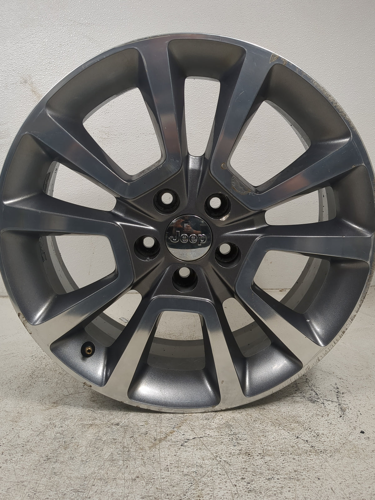2015-2017 Jeep Compass Oem Wheel Rim 5000393 - Oemusedautoparts1.com