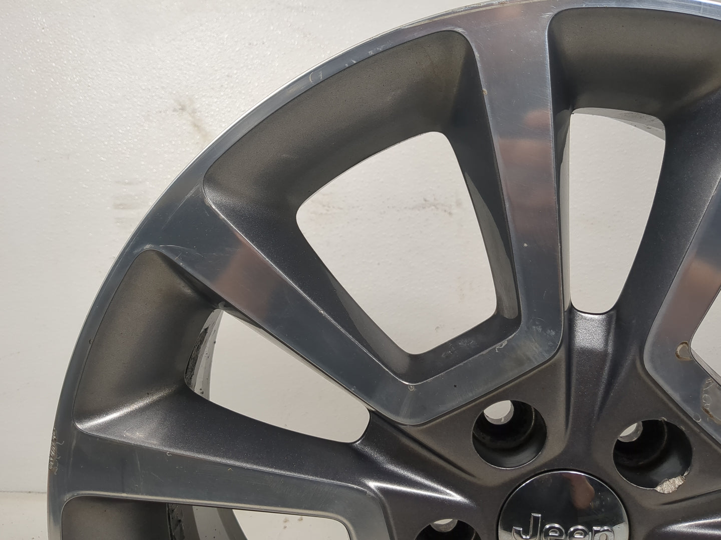 2015-2017 Jeep Compass Oem Wheel Rim - Oemusedautoparts1.com