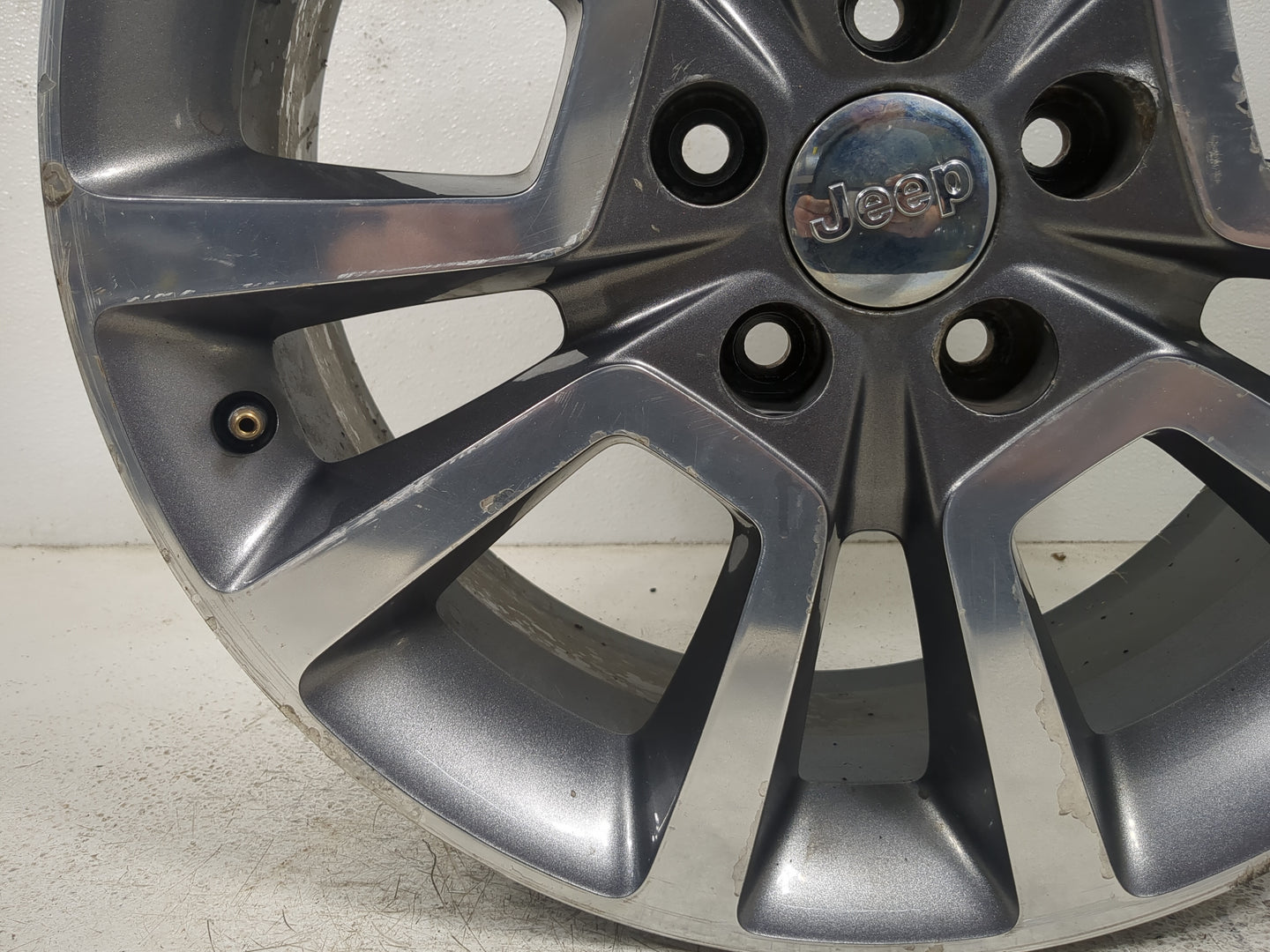 2015-2017 Jeep Compass Oem Wheel Rim - Oemusedautoparts1.com