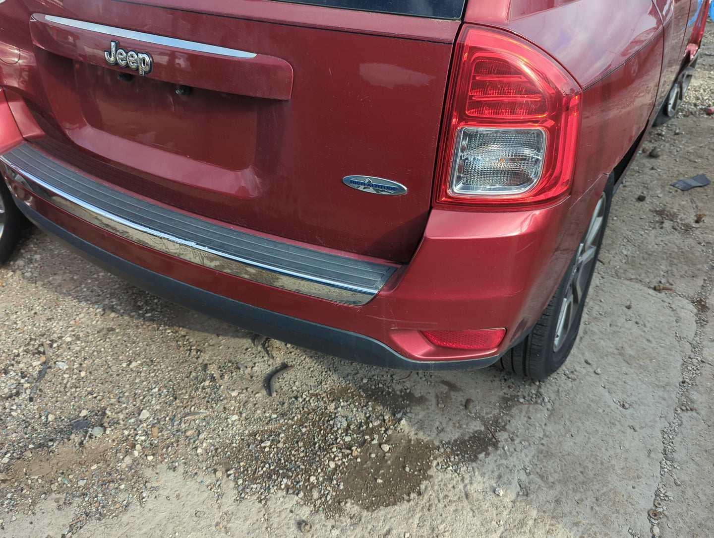 2016 Jeep Compass Rear Bumper Assembly Oem - Oemusedautoparts1.com