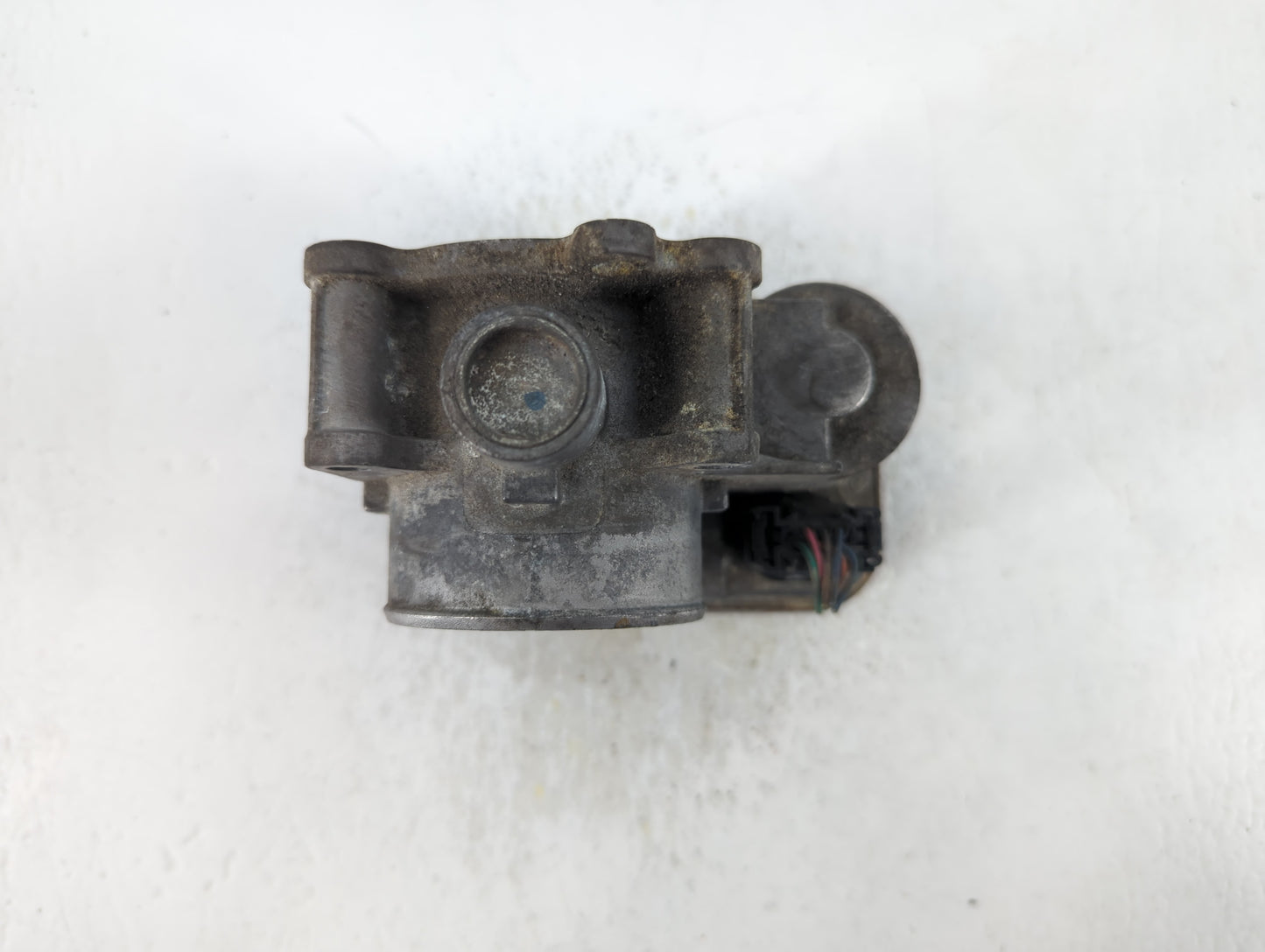 2016 Jeep Compass Throttle Body P/N:5429090 Fits Fits 2007 2008 2009 2010 2011 2012 2013 2014 2015 2017 2018 OEM Used Auto P
