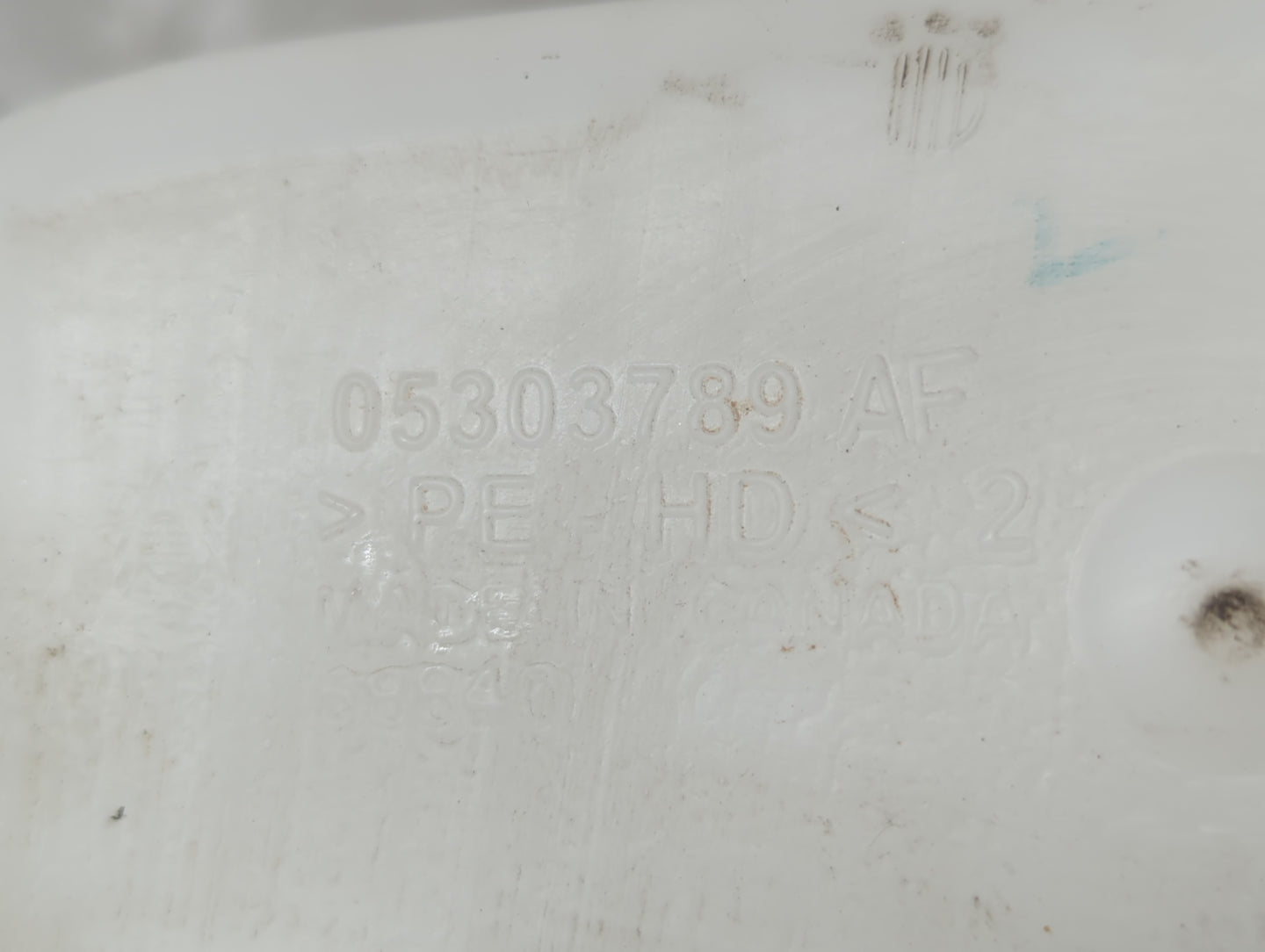 Jeep Compass Windshield Washer Fluid Reservoir Bottle Oem - Oemusedautoparts1.com