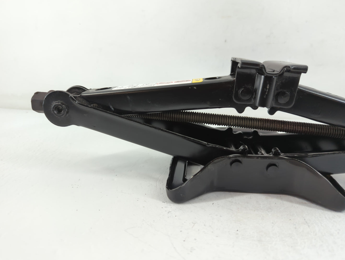 2016 Jeep Compass Spare Scissor Car Jack - Oemusedautoparts1.com