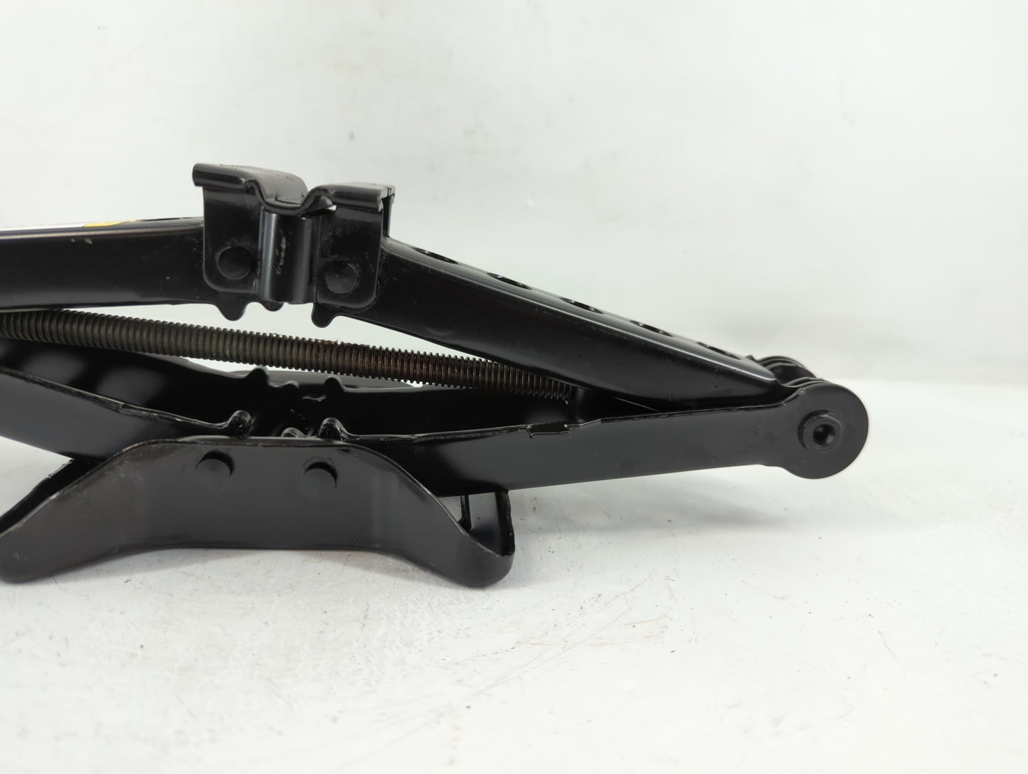 2016 Jeep Compass Spare Scissor Car Jack - Oemusedautoparts1.com