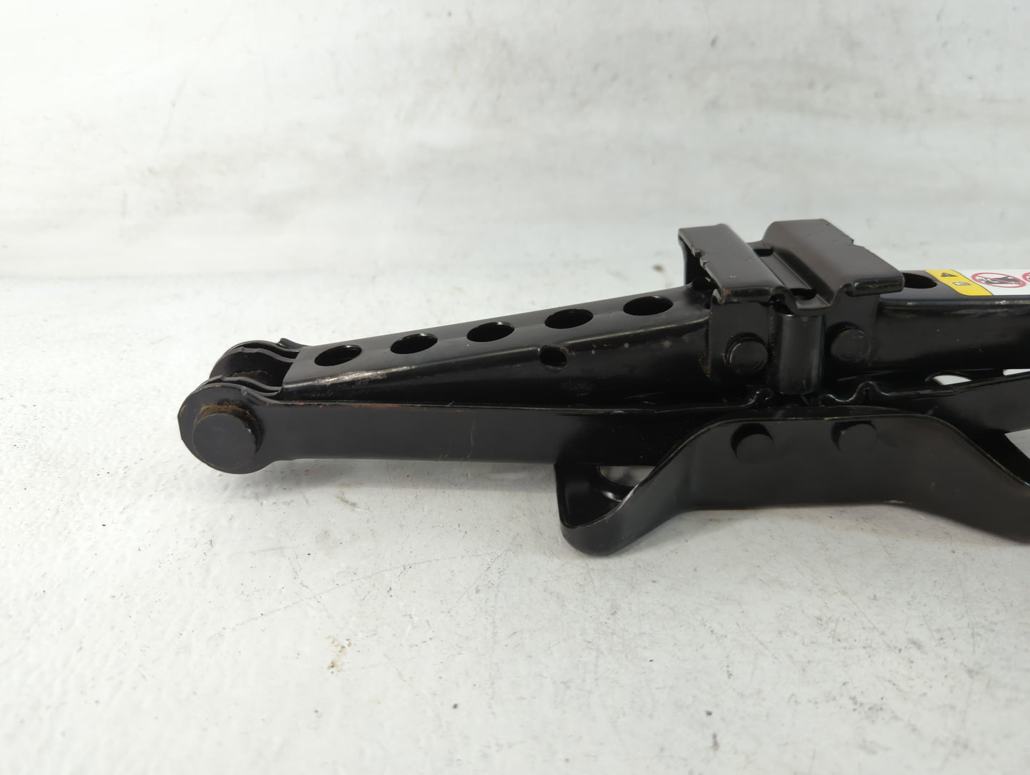 2016 Jeep Compass Spare Scissor Car Jack - Oemusedautoparts1.com