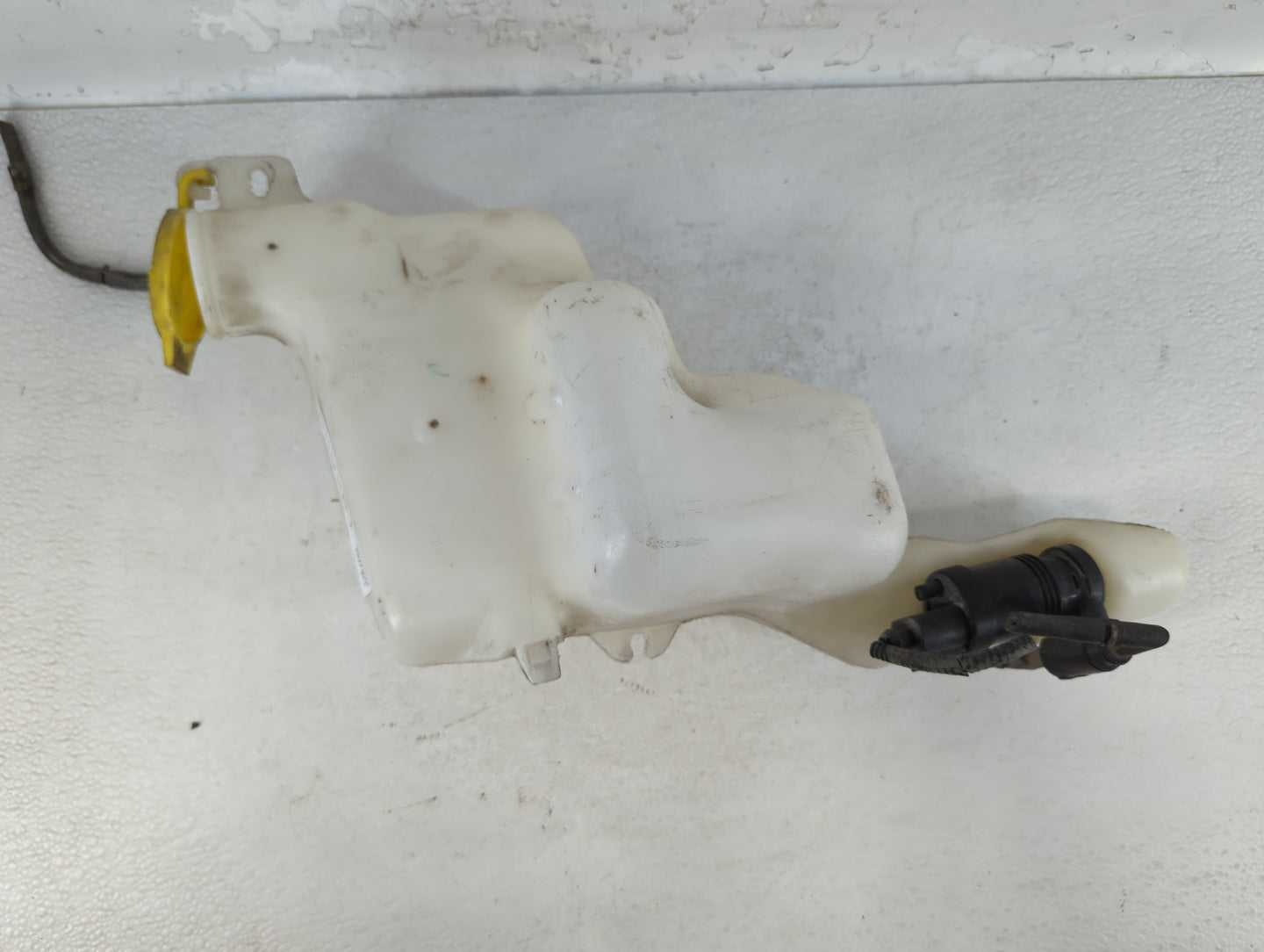 Jeep Compass Windshield Washer Fluid Reservoir Bottle Oem - Oemusedautoparts1.com