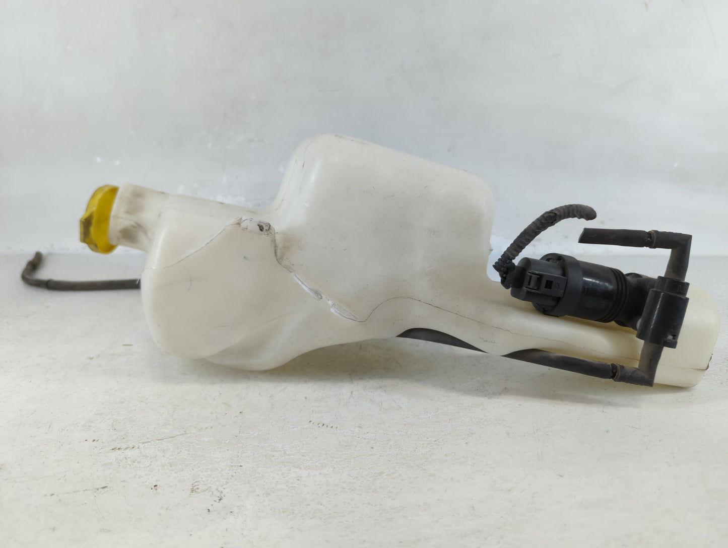 Jeep Compass Windshield Washer Fluid Reservoir Bottle Oem - Oemusedautoparts1.com