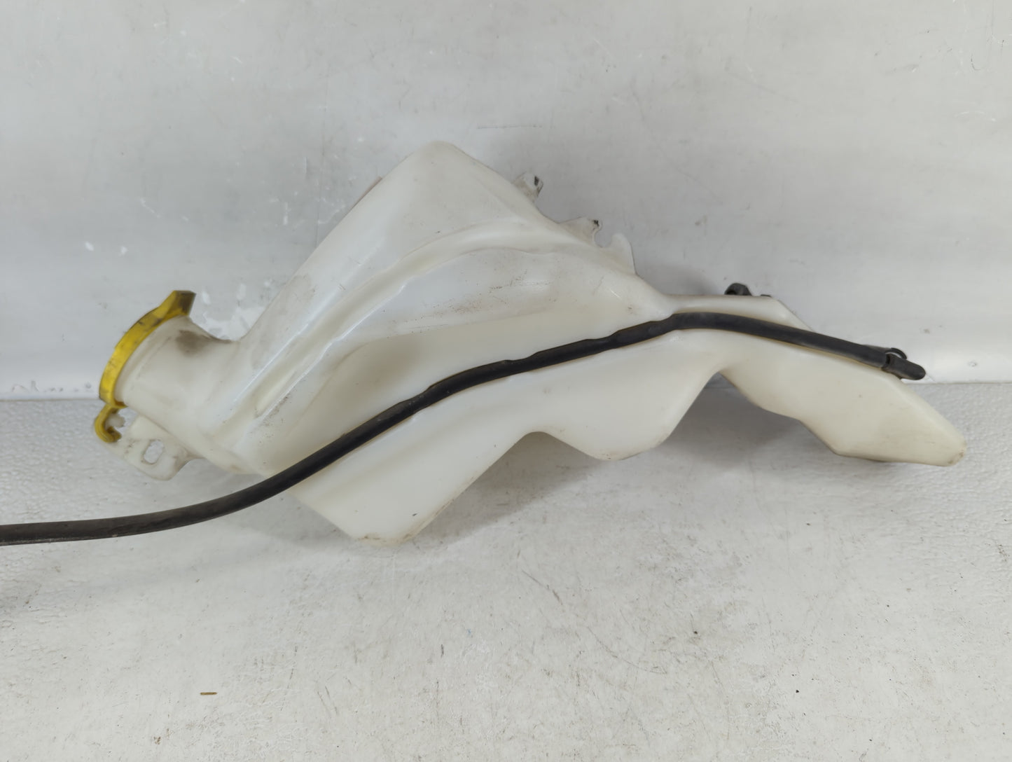 Jeep Compass Windshield Washer Fluid Reservoir Bottle Oem - Oemusedautoparts1.com
