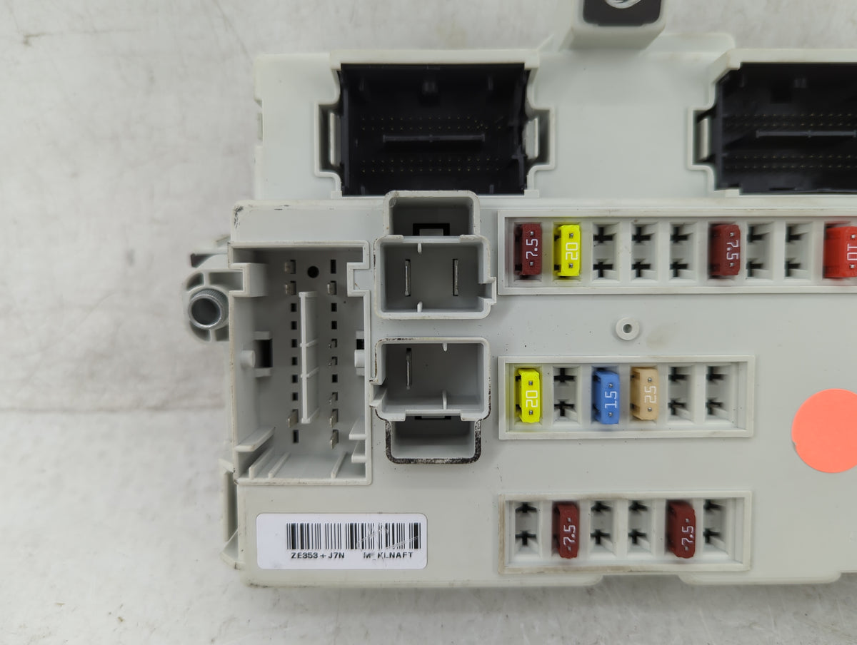 2016-2017 Jeep Compass Body Control Module Bcm Inner Cabin Fuse Box 961048 - Oemusedautoparts1.com