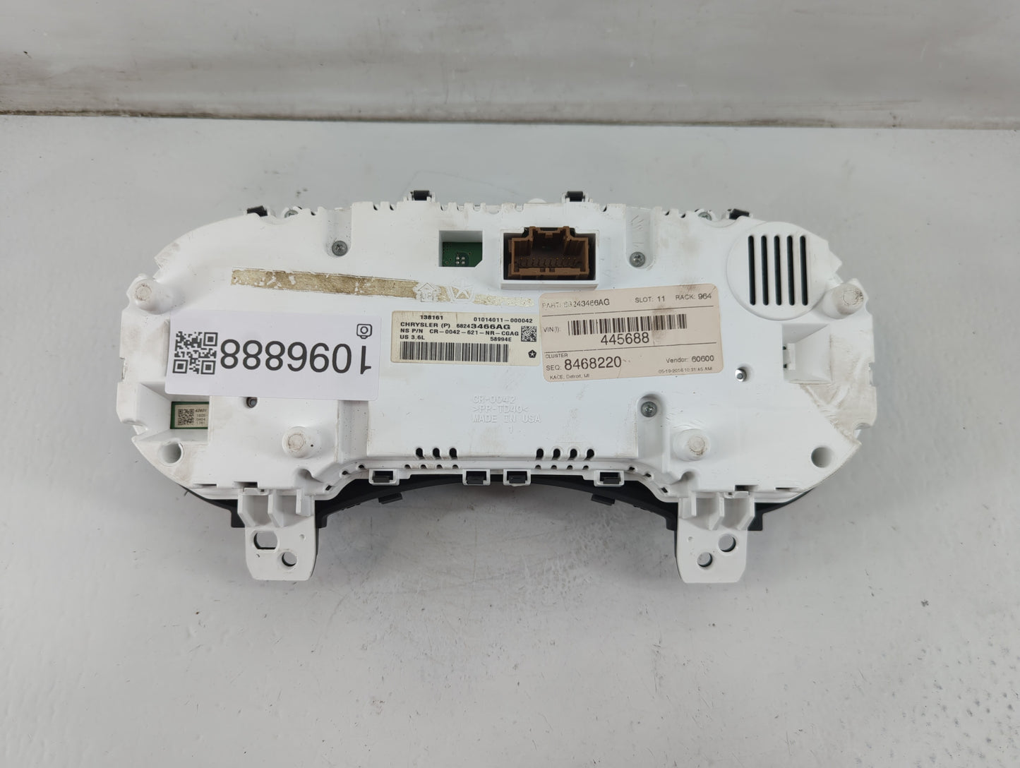 2016 Jeep Grand Cherokee Instrument Cluster Speedometer Gauges P/N:68243466AG Fits OEM Used Auto Parts - Oemusedautoparts1.c
