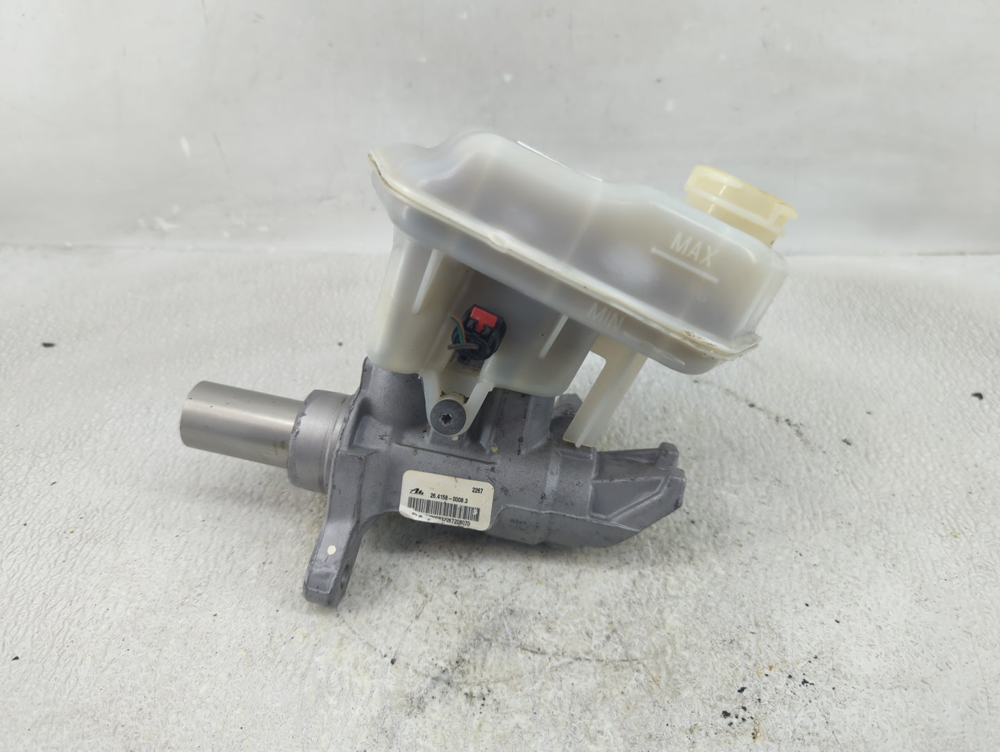 2016-2022 Jeep Grand Cherokee Brake Master Cylinder 1290484 - Oemusedautoparts1.com