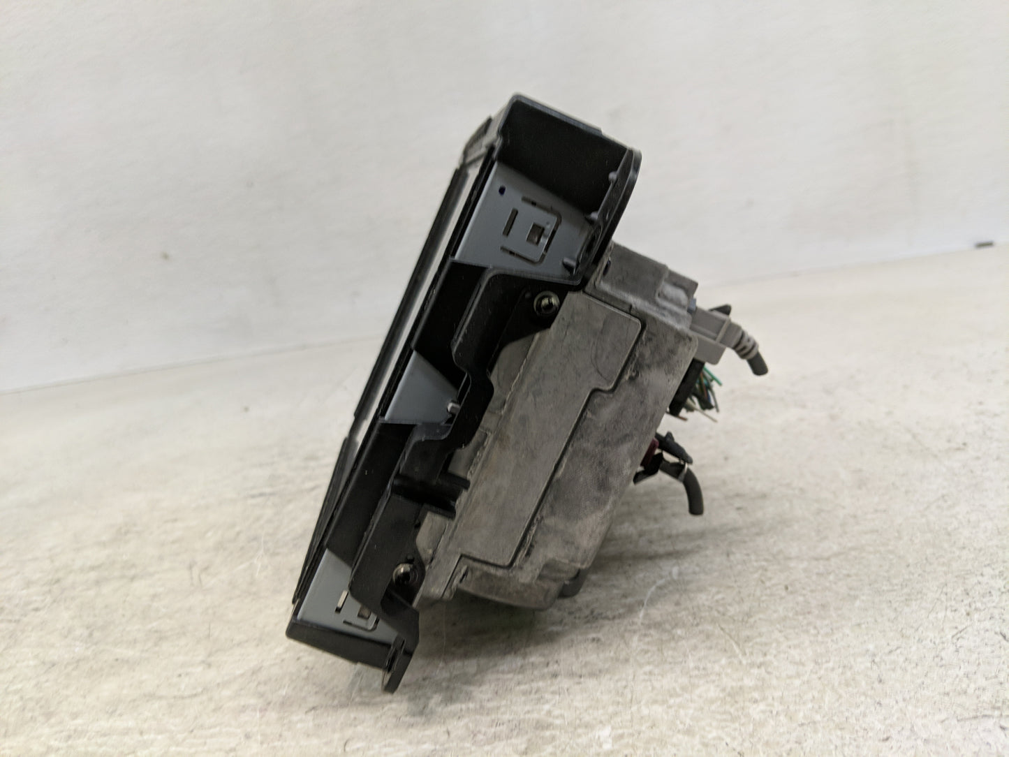 2016 Jeep Grand Cherokee Radio AM FM Cd Player Receiver Replacement P/N:68258671AH Fits OEM Used Auto Parts - Oemusedautopar