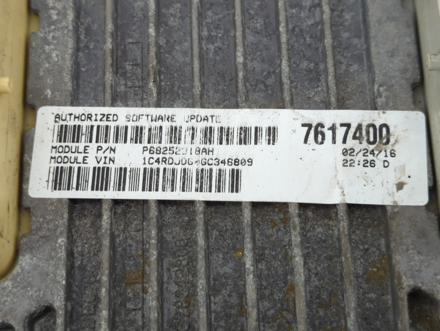 2016-2017 Jeep Grand Cherokee PCM Engine Control Computer ECU ECM PCU OEM P/N:P68243326AA Fits Fits 2016 2017 OEM Used Auto 