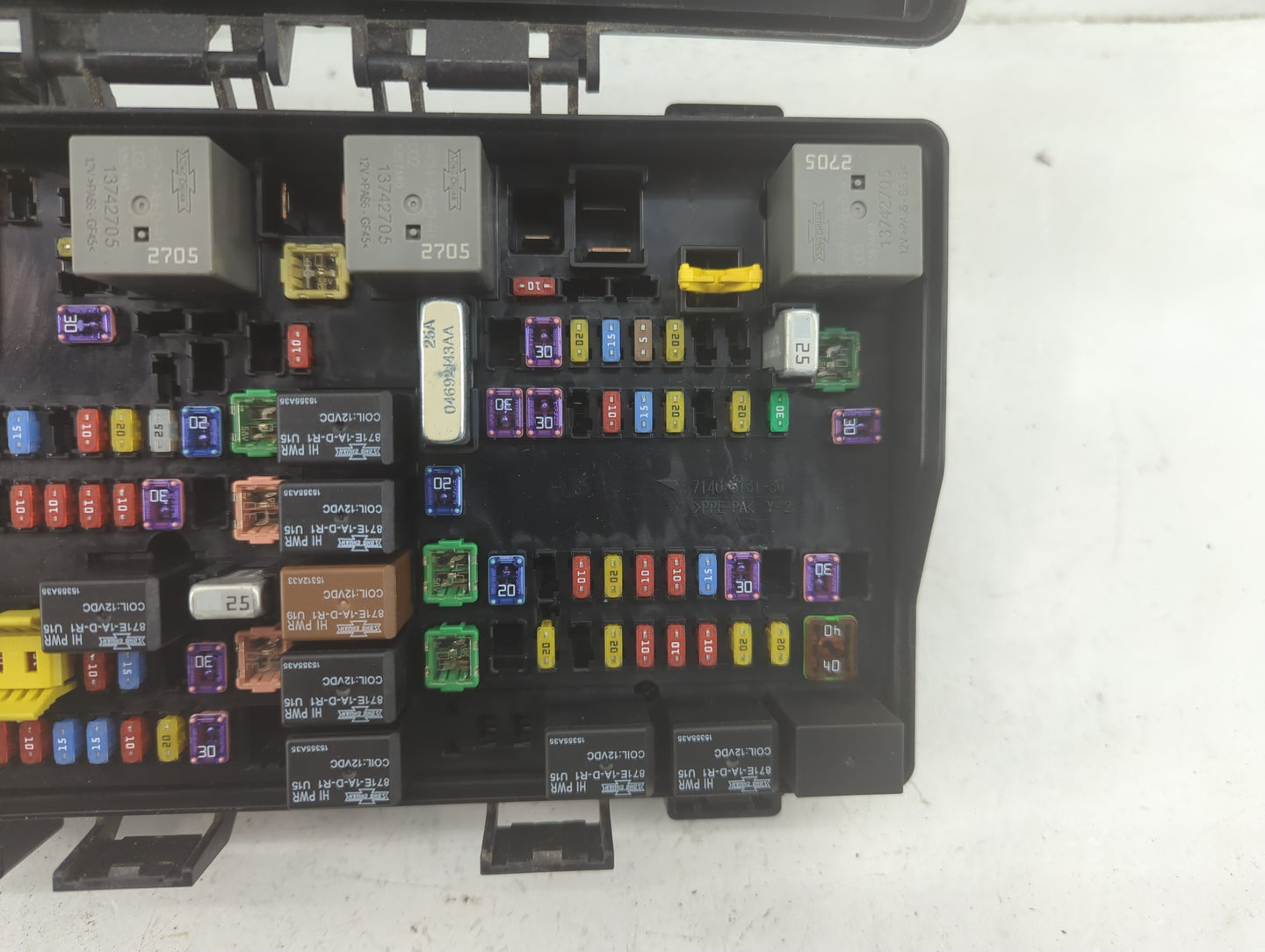 2016 Jeep Grand Cherokee Fusebox Fuse Box Panel Relay Module P/N:7140-1980-30 Fits OEM Used Auto Parts - Oemusedautoparts1.c
