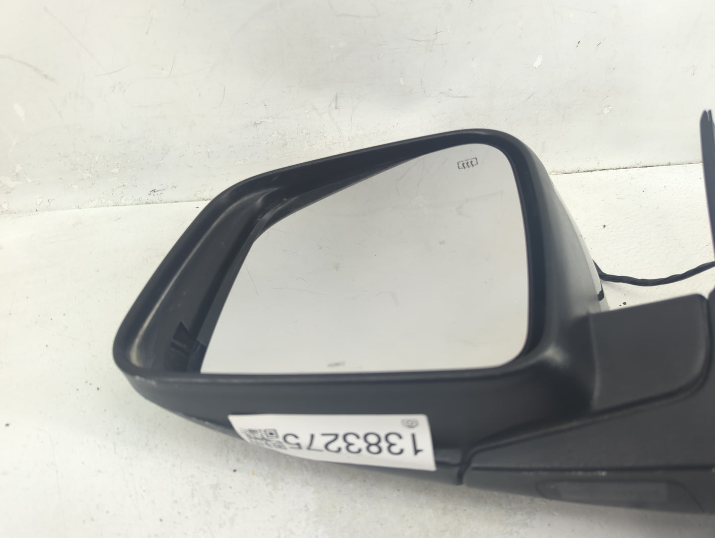 2011-2022 Jeep Grand Cherokee Driver Side View Mirror - Left Door Mirror OEM Used - Oemusedautoparts1.com