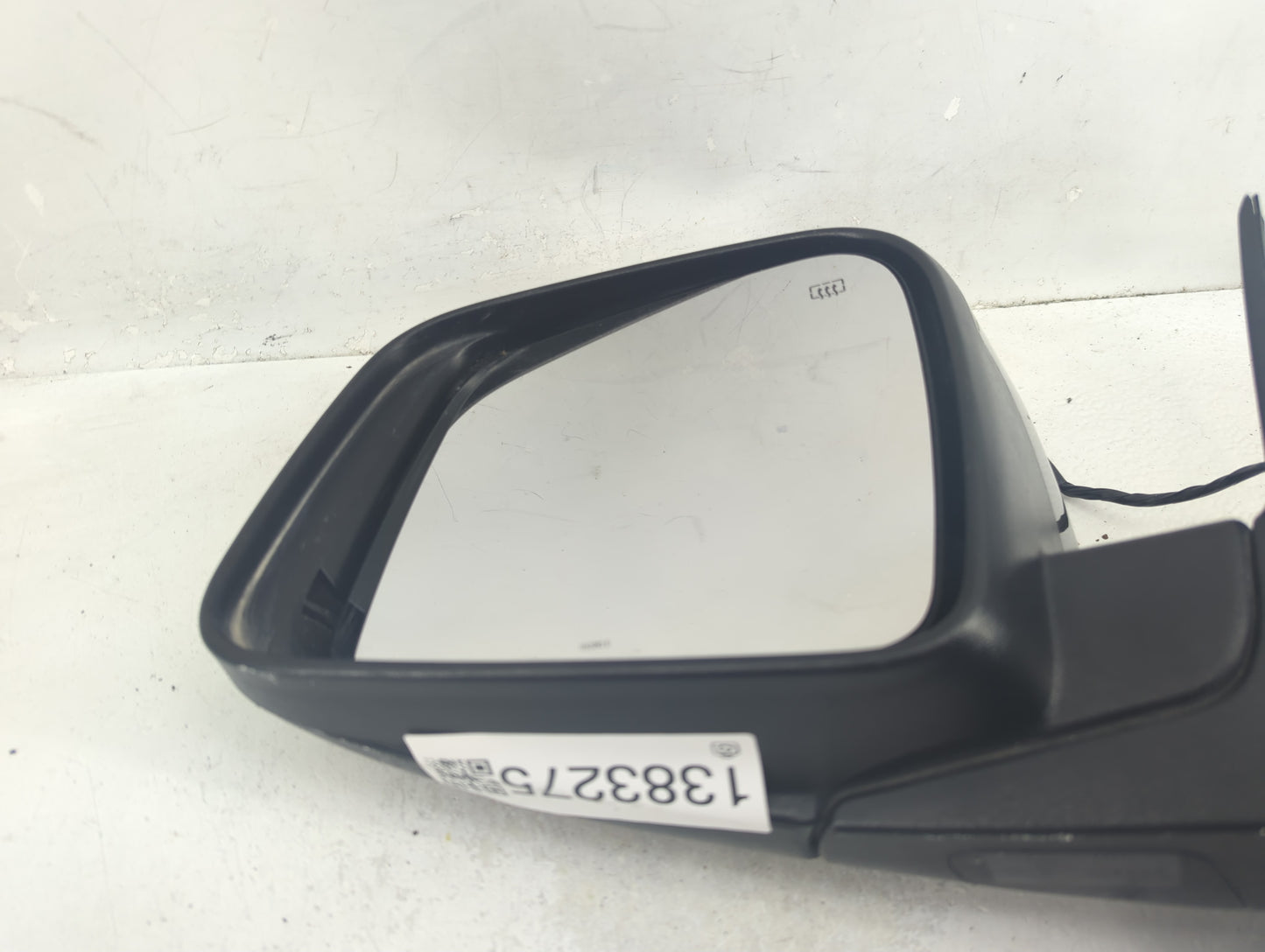2011-2022 Jeep Grand Cherokee Driver Side View Mirror - Left Door Mirror OEM Used - Oemusedautoparts1.com